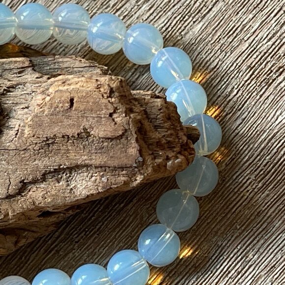 Luminous Moonstone Bracelet - Picture 6 of 13